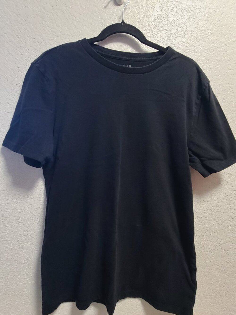 Mens Medium GAP classic Tee, black